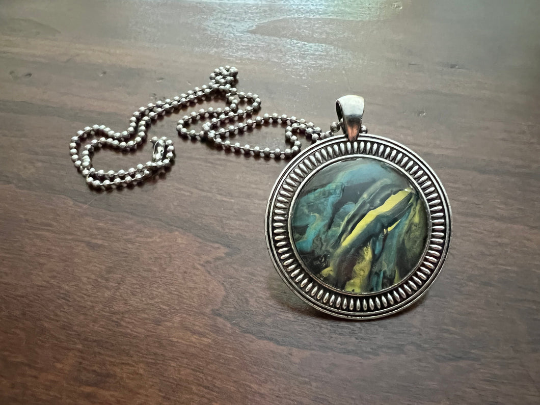 Pendant ball chain necklace in green, black and yellow with antique silver finish